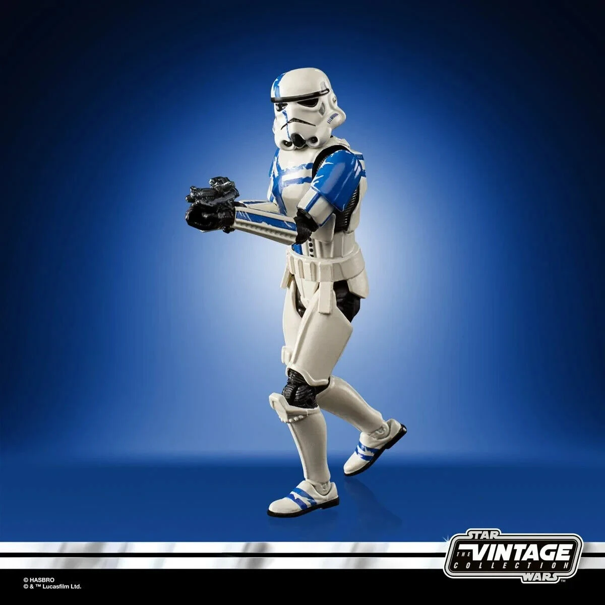 Hasbro Star Wars Vintage Collection The Force Unleashed Stormtrooper Commander 3.75" Action Figure - Image 2